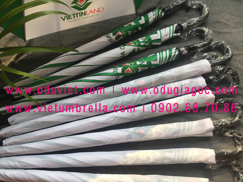 xưởng sản xuất ô dù cầm tay in logo quảng cáo